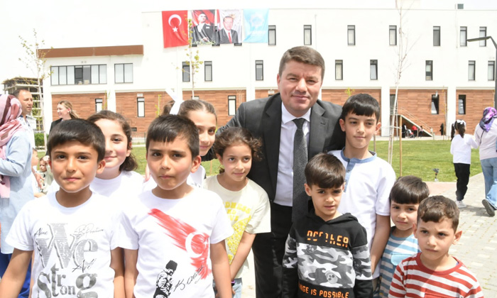 Başkan Dinçer’den öğrencilere ara tatil mesajı