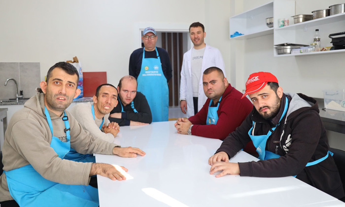 Engelsiz Yaşam Merkezi engelli bireylerin hayatını kolaylaştırıyor