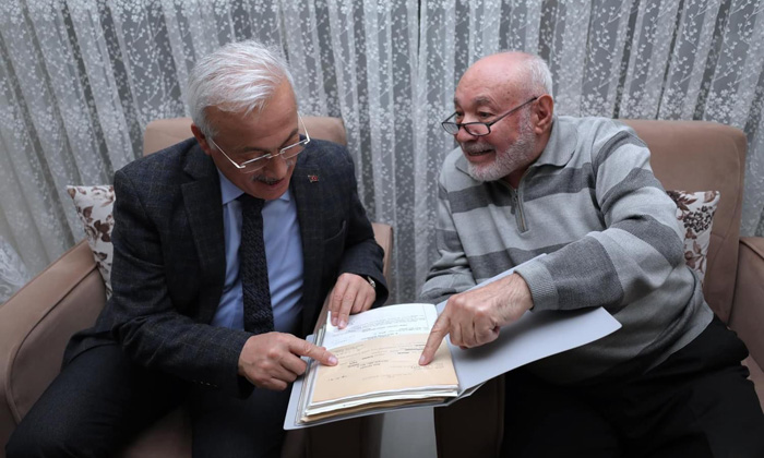 Vali Kumbuzoğlu’ndan Şehit Yalçın Sevindi’nin öğretmen babasına ziyaret
