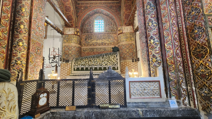 Aşk ve sevginin manevi güneşi