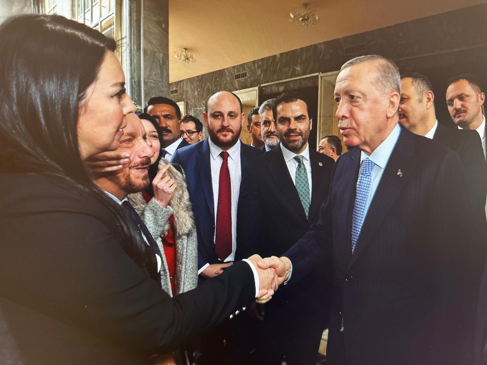 Deniz Özbakır’dan 5 Aralık Dünya Kadın Hakları Günü Mesajı