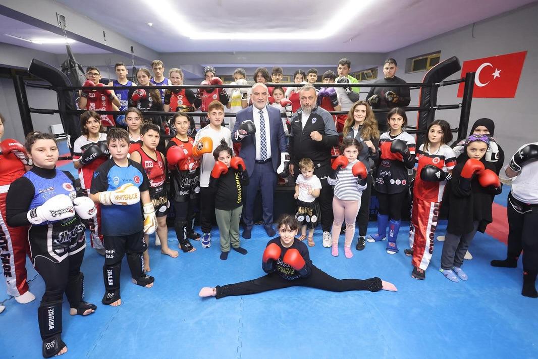 Canik Belediye Başkanı Sandıkçı’dan spora tam destek