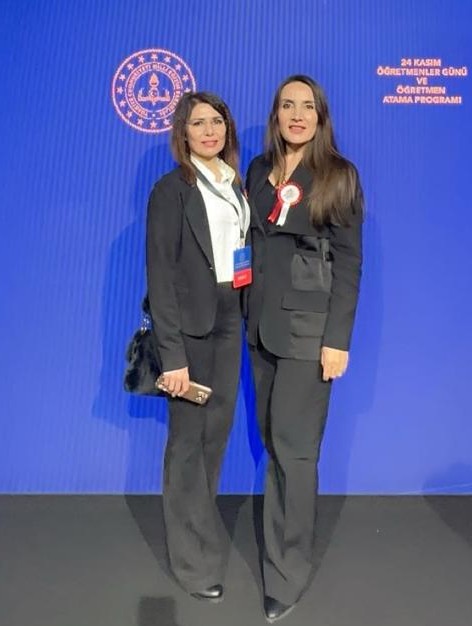 Yılın öğretmeni seçilen Besra Öğretmen Van’ı gururlandırdı…