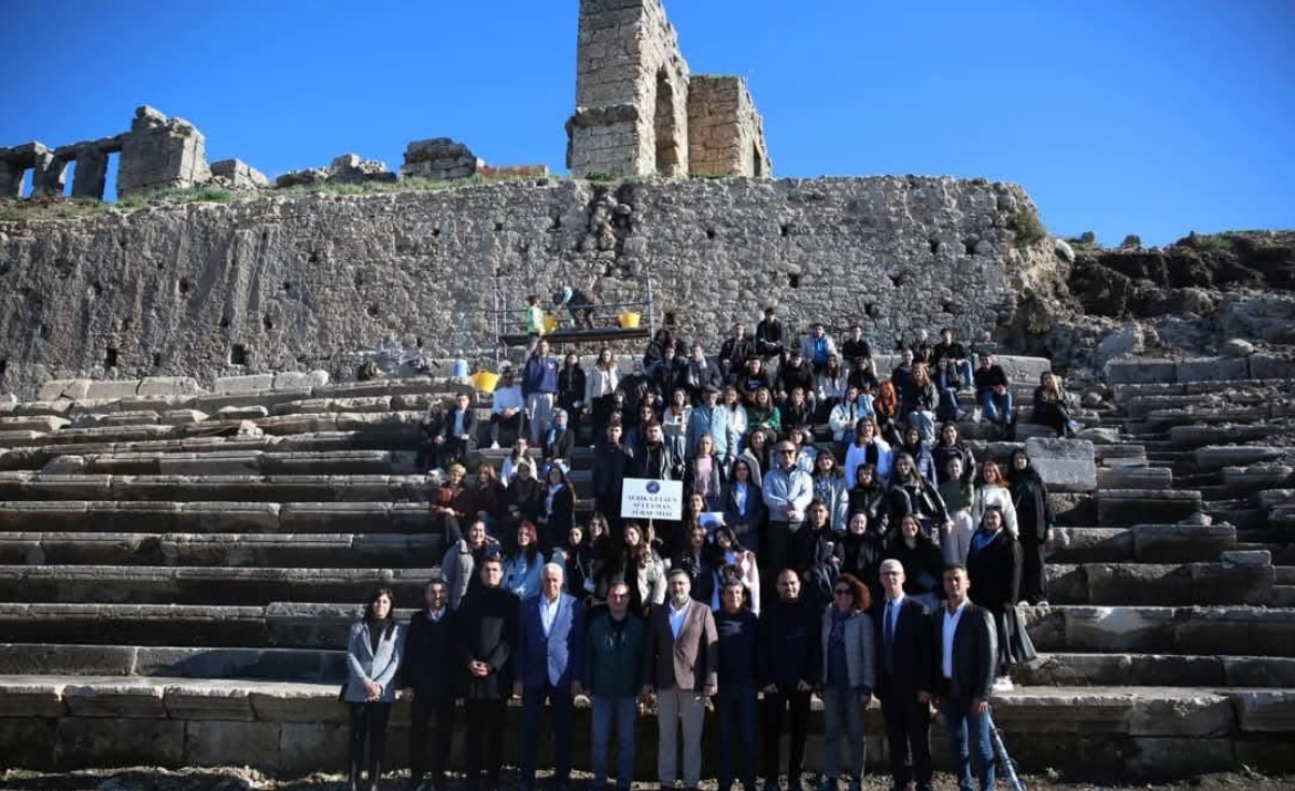 Sillyon Antik Kenti öğrencilere tanıtıldı