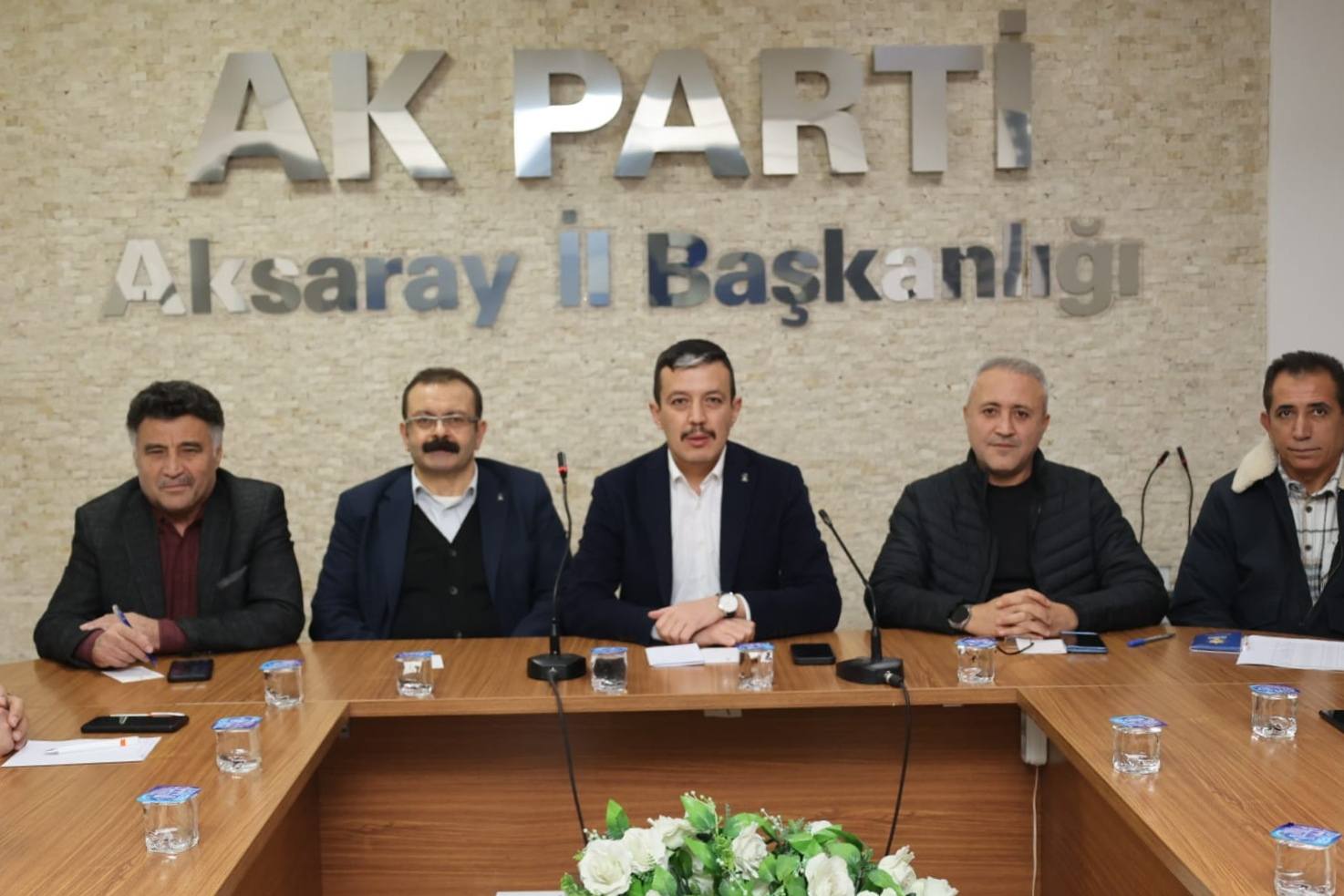 AK Parti Aksaray, haftalık olağan yönetim kurulu toplantısı yaptı