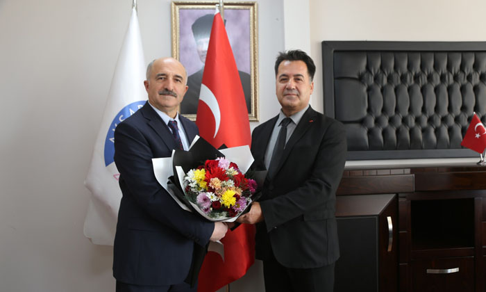 Prof. Abdullah Öksüz, Sağlık Bilimleri Fakültesi Dekanı oldu