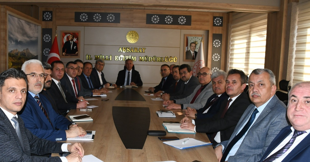 İlçe Milli Eğitim Müdürleri ile Değerlendirme Toplantısı yapıldı