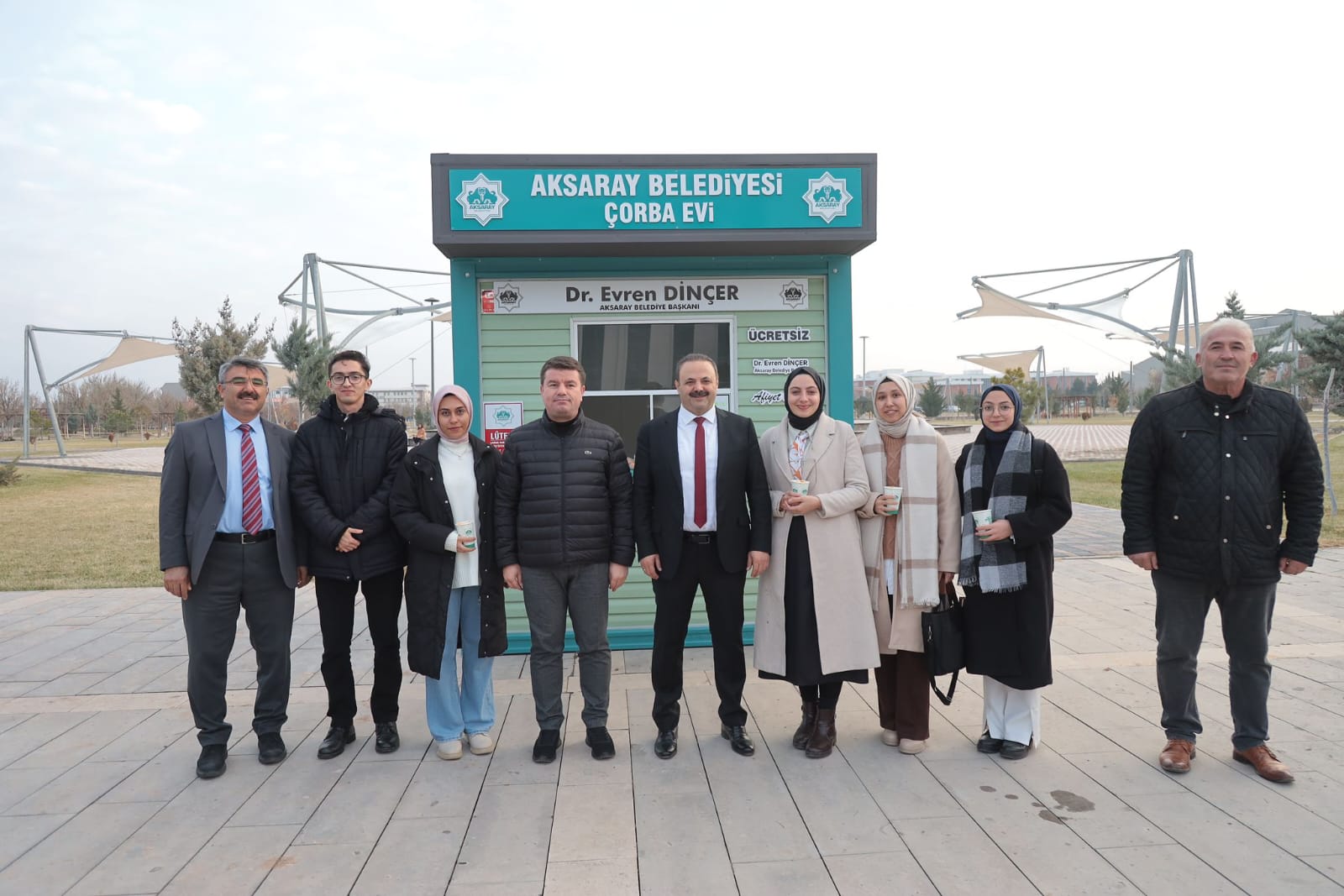 Günlük 10 bin kişiye sıcak çorba ikramı yapılıyor
