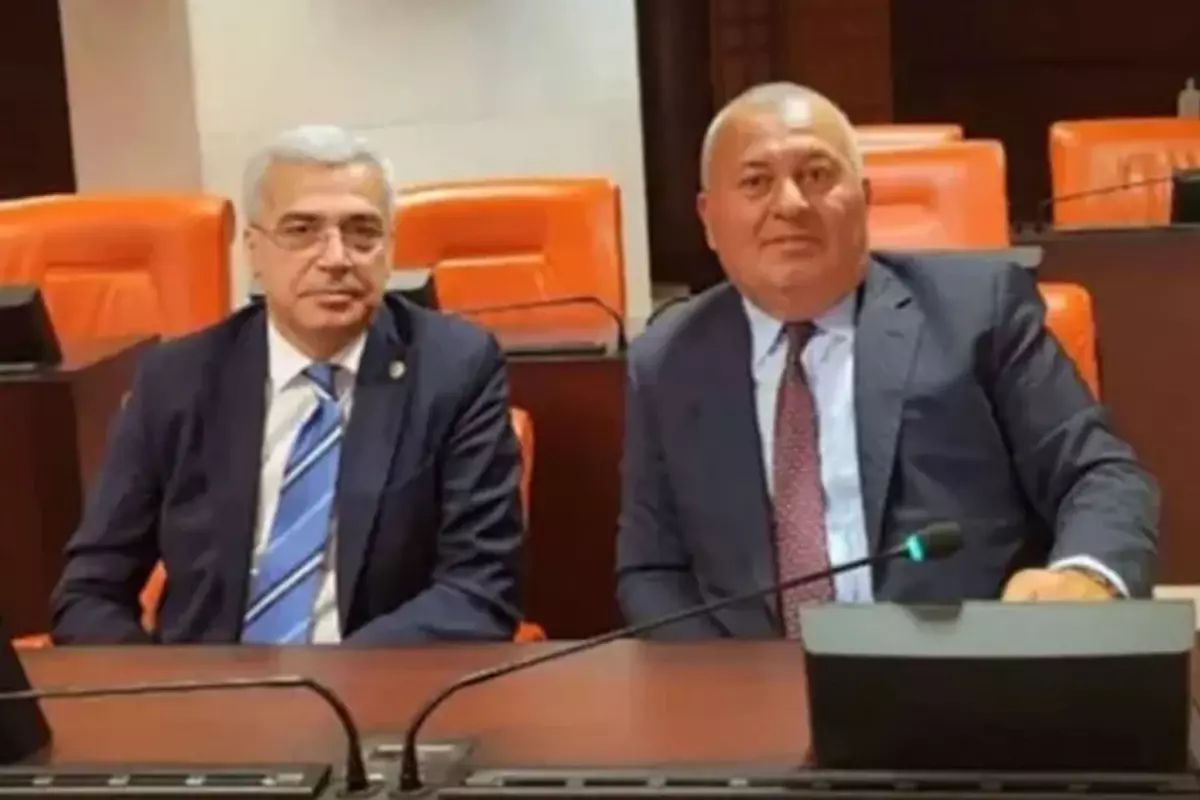 Cemal Enginyurt ve Salih Uzun CHP’ye katılıyor
