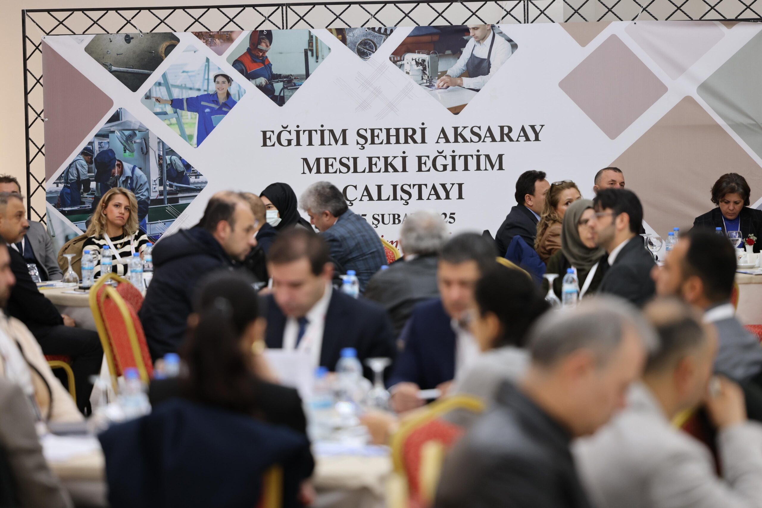 Aksaray’da Mesleki Eğitime yön verecek çalıştay başladı