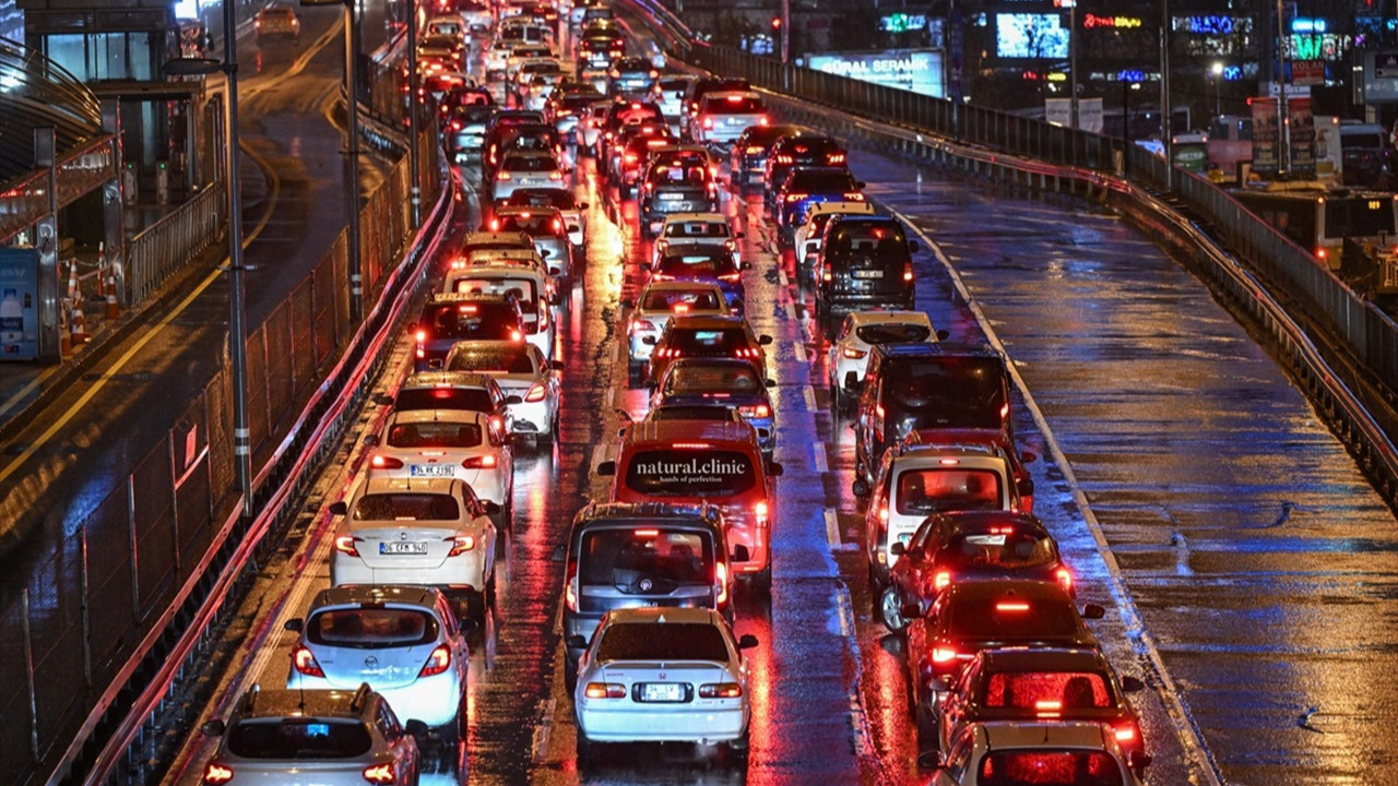 Okulların açılmasıyla İstanbul trafiği sıkıştı – Birlik Haber Ajansı