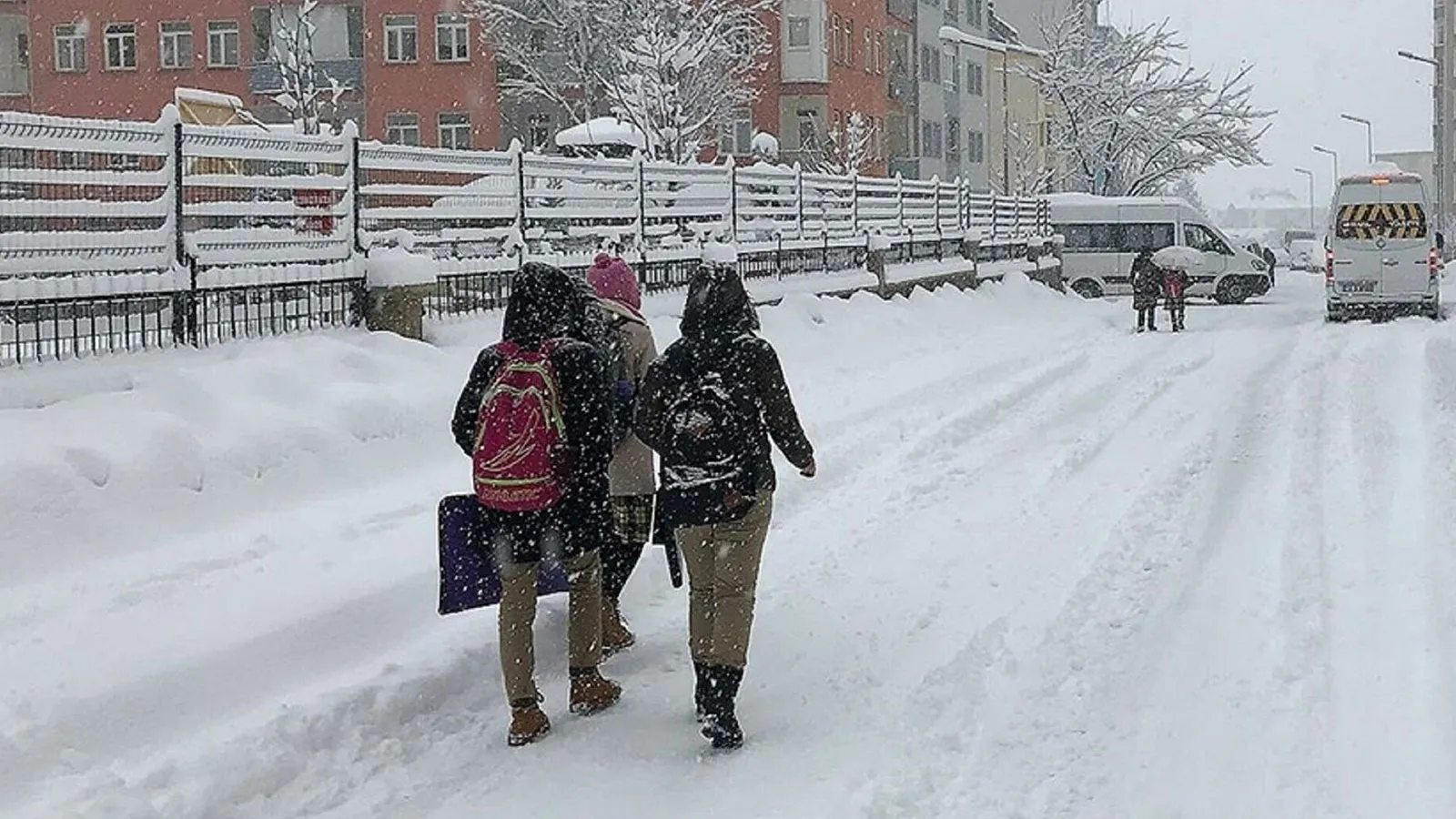 Aksaray’da pazartesi okullar tatil mi? Valilikten açıklama geldi mi?