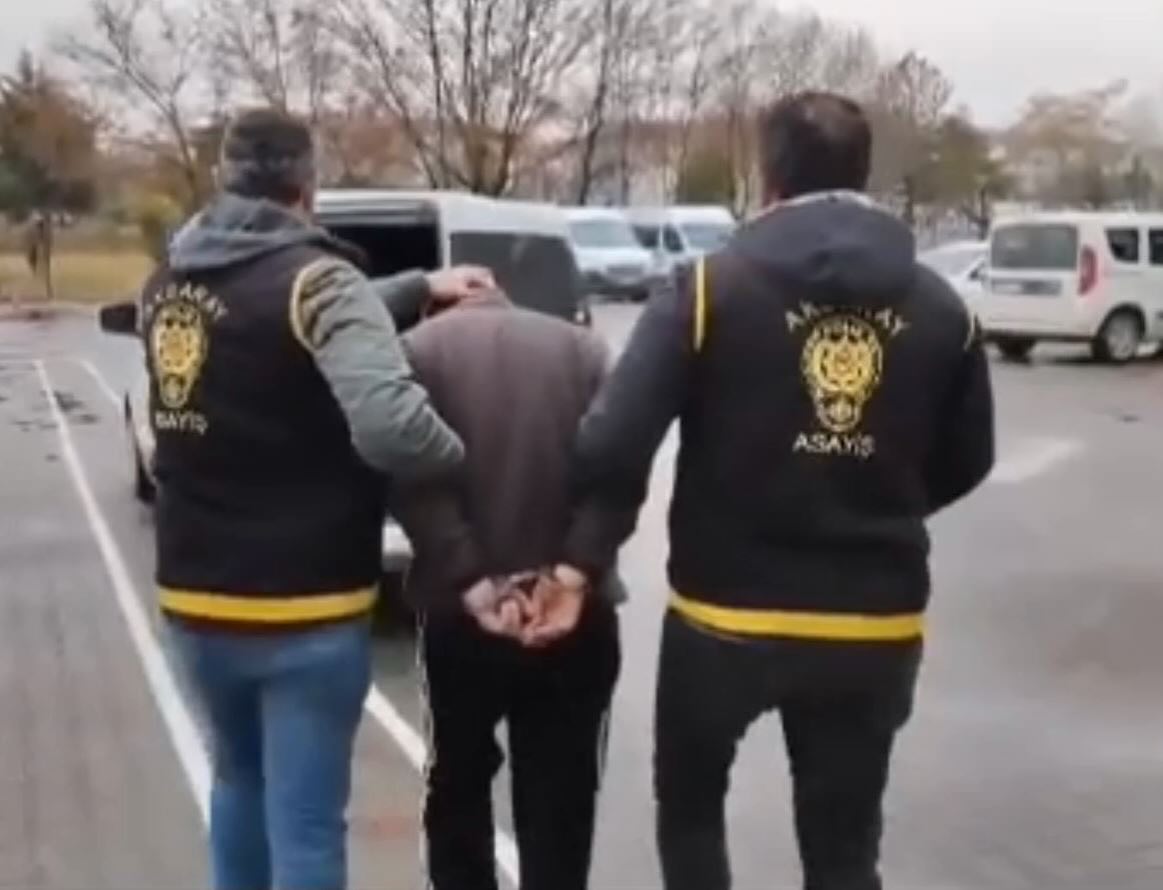 Uyuşturucu ticaretinden 17 yıl hapis ile aranan şahıs yakalandı