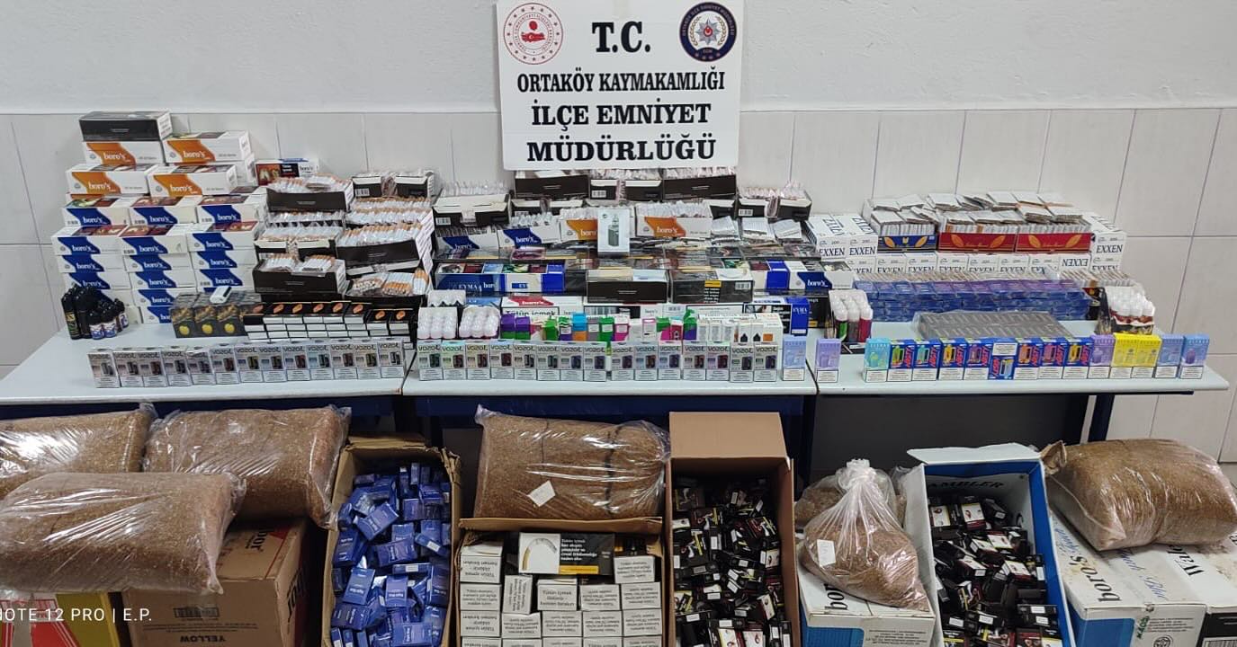 Aksaray’da kaçak makaron ve elektronik sigara operasyonu