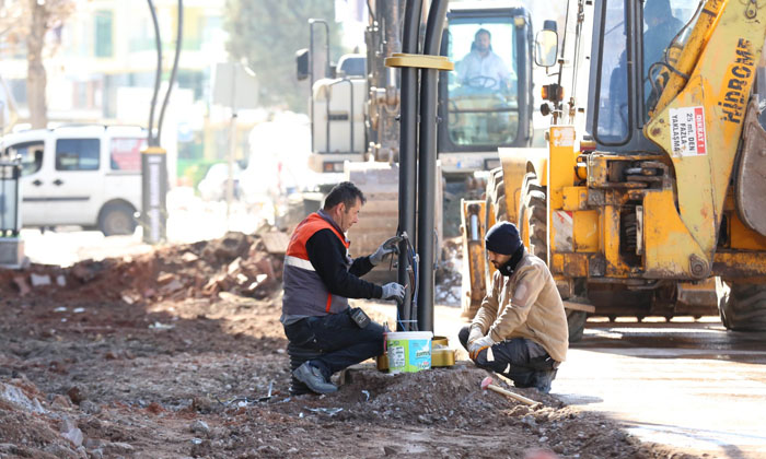 Bediüzzaman Caddesi’nde kapsamlı yenileme çalışmaları sürüyor