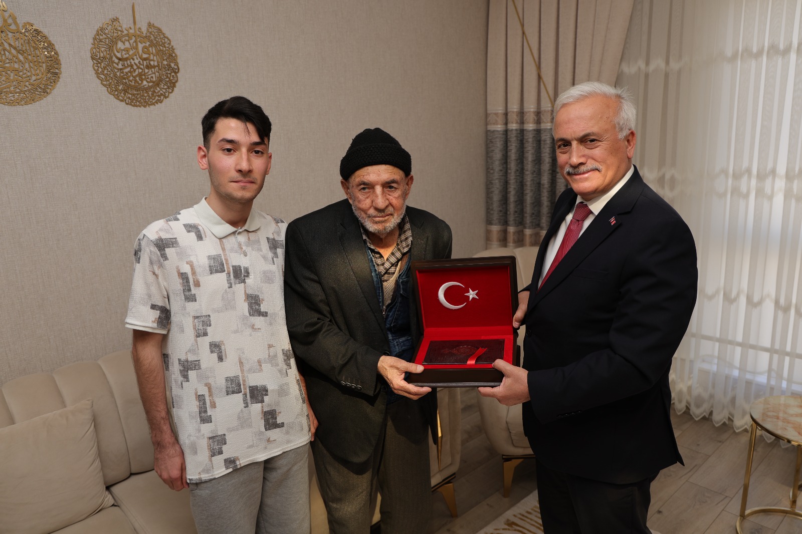 Aksaray’da Şehit Ailelerine vefa ziyareti