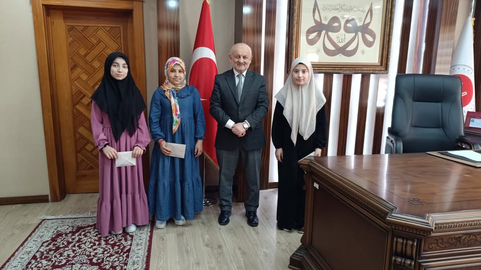 Bir yılda hafız olan öğrenciler Müftü Işıldar tarafından ödüllendirildi
