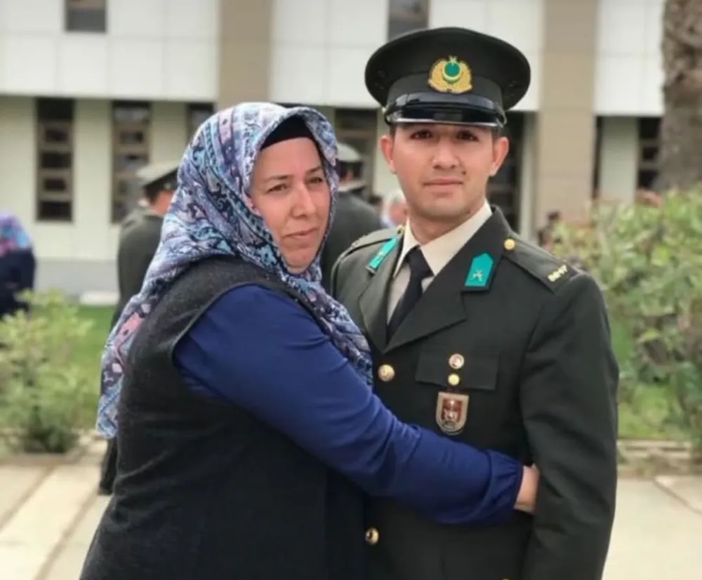 Şehit Üsteğmen Gökhan Delen’in Annesi Zeynep Delen vefat etti