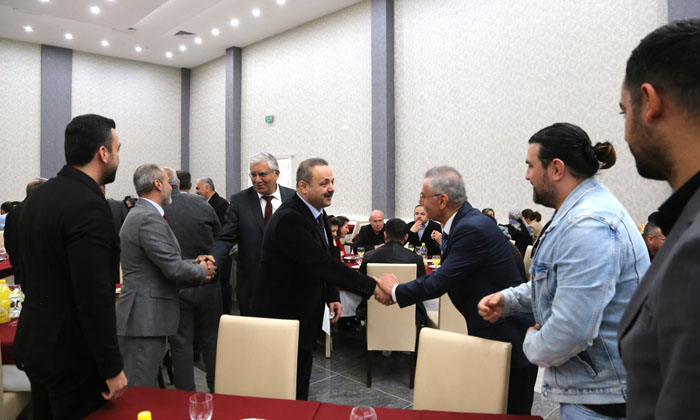 ASÜ ailesi bayramlaşma programında buluştu