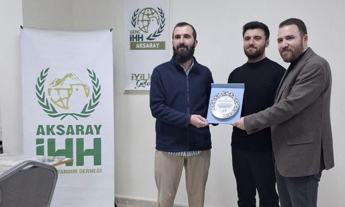 Aksaray Genç İHH’da bayrak değişimi