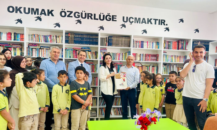 ASÜ Eğitim Fakültesi’nden 15 köy okuluna 43 bin kitap