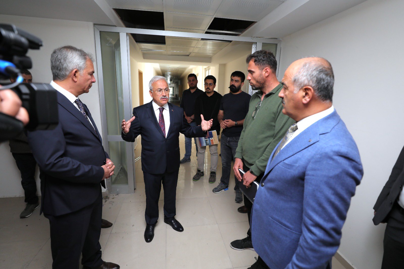 Vali Kumbuzoğlu, Milli Eğitim Akademisindeki çalışmaları inceledi