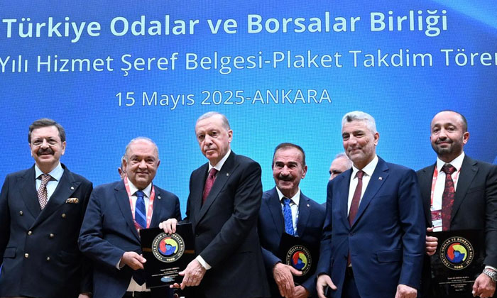 İş insanı Acar’a 20. yıl plaketi