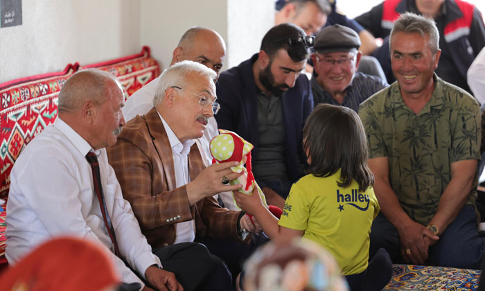 Vali Kumbuzoğlu’ndan Süleymanhüyüğü ve Akmezar köylerine ziyaret