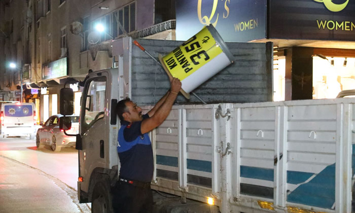 Aksaray’da zabıta ekipleri izinsiz dubaları topladı