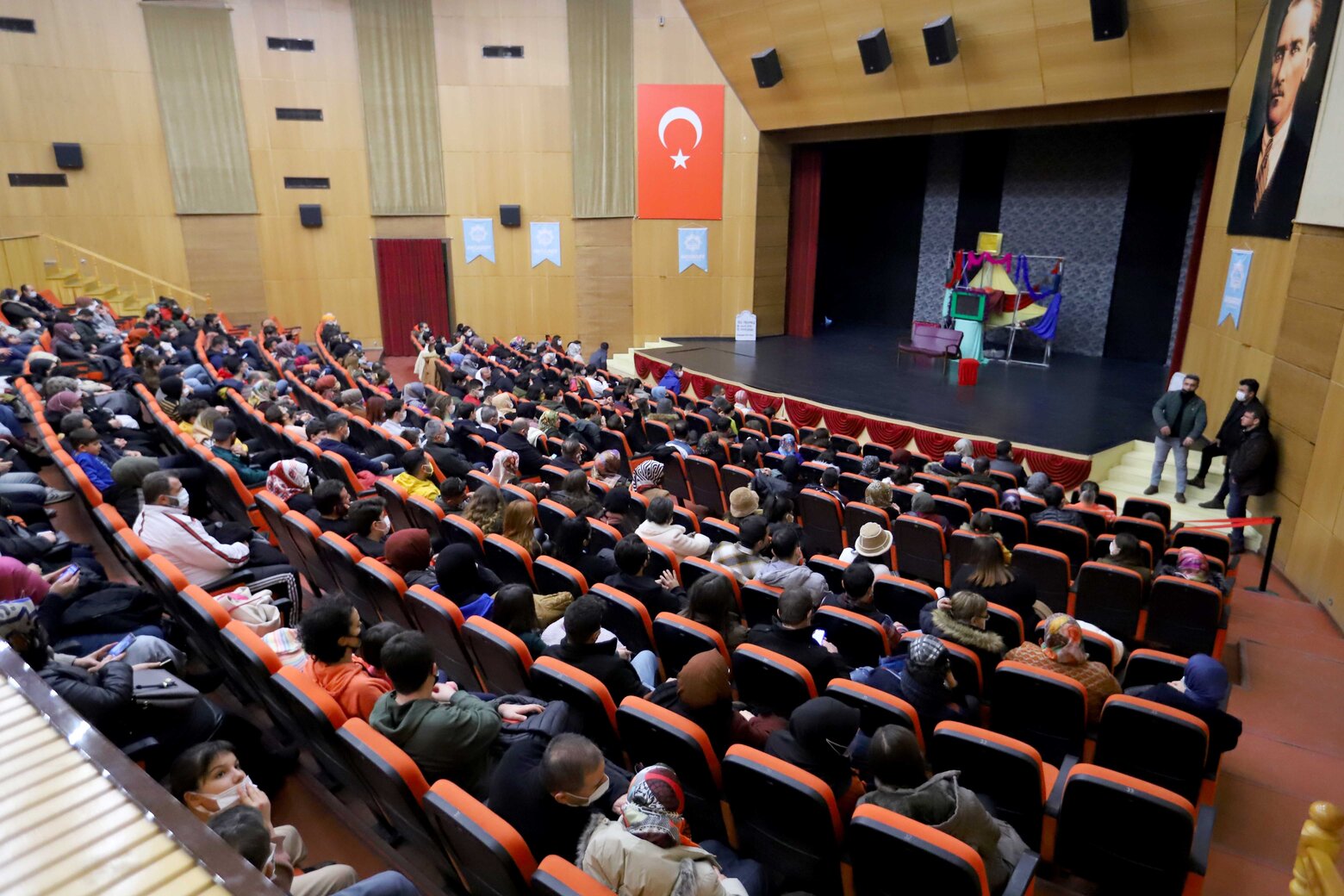Aksaray’da Şehir Tiyatrosu yeni dönem kayıtları başladı