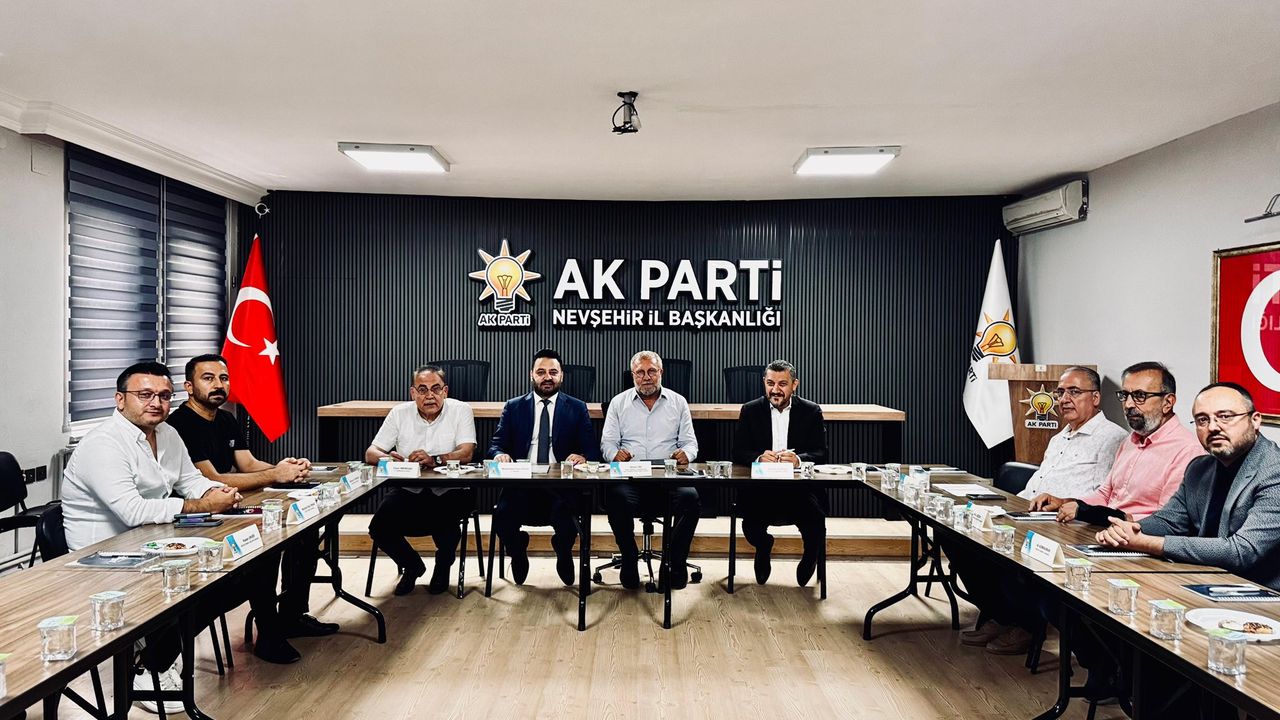Nevşehir’de AK Parti’den Değerlendirme Toplantısı