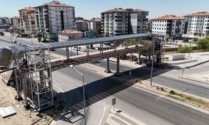 Gazzeli Şehitler Yaya Üst Geçidi projesinde sona gelindi