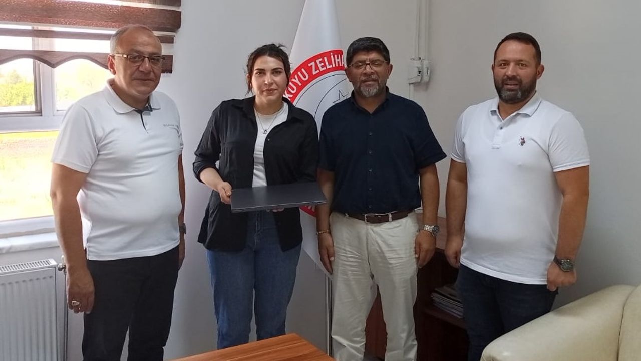 Derinkuyu’nun YKS’de Gururu Öğrenciler Aksoy’dan Ödül Aldı