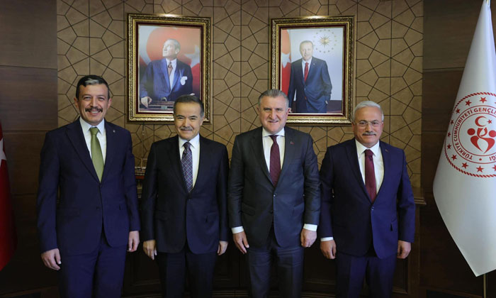 Aksaray’ın gençlik ve spor yatırım talepleri bakana iletildi