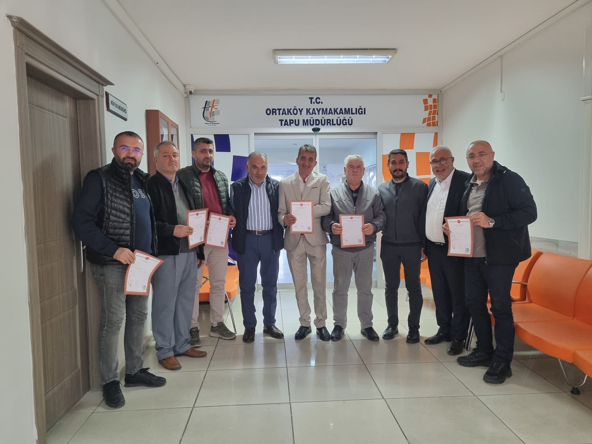 Yunus Emre Ticaret Merkezi’nin tapuları teslim ediliyor