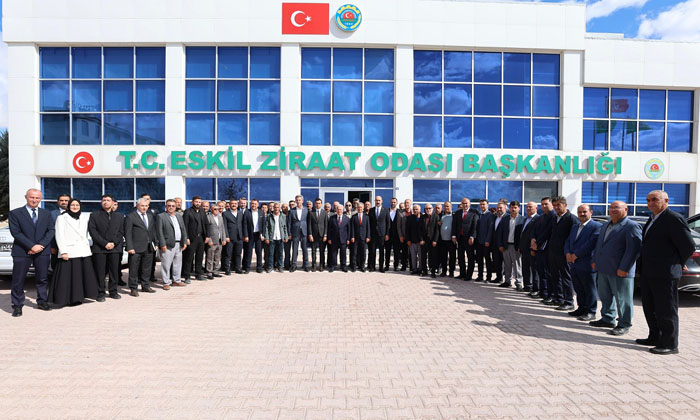 Vali Kumbuzoğlu, Eskil’de muhtarların taleplerini dinledi