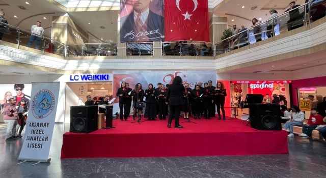 Aksaray Güzel Sanatlar Lisesi’nden 10. yıl marşı etkinliği