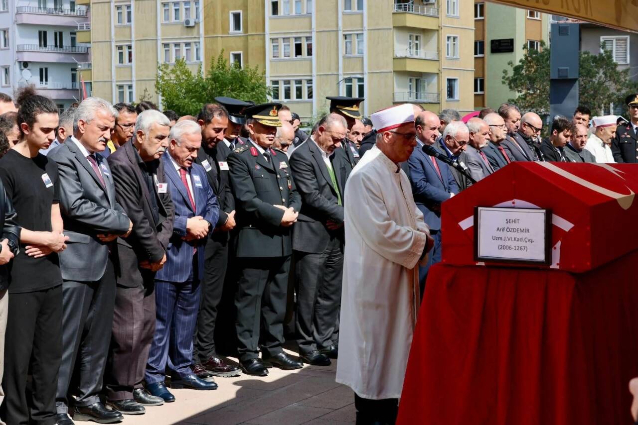 Aksaray’daki kazada şehit olan Arif Özdemir son yolculuğuna uğurlandı