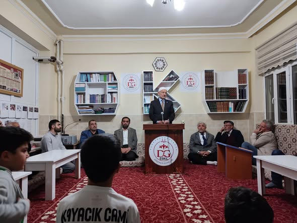İl Müftüsü Işıldar, Eskil’de “Gençlik Sohbetleri” programına katıldı