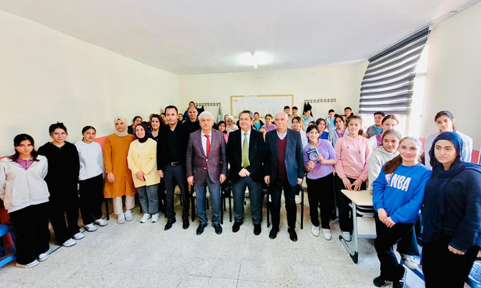 Muhtarlardan öğretmen ve öğrencilere eğitim buluşması
