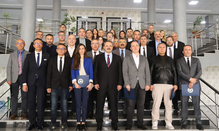 Aksaray Üniversitesi’nde akademik ve bilimsel başarılar ödüllendirildi