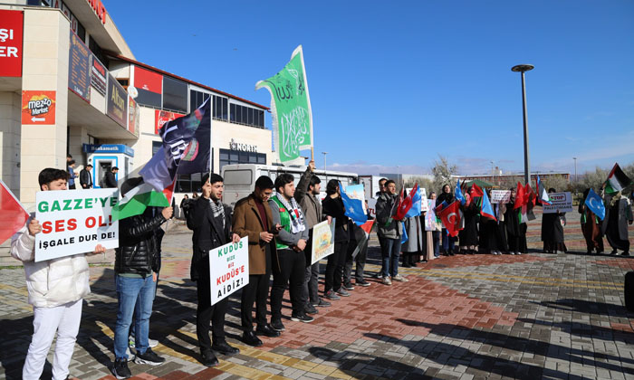ASÜ’de mazlum coğrafyalar için insan hakları yürüyüşü yapıldı