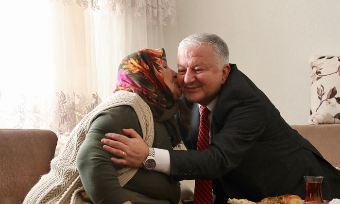 Aksaray Valisi Murat Duru, Şehit Ailesi ve Gazileri ziyaret etti