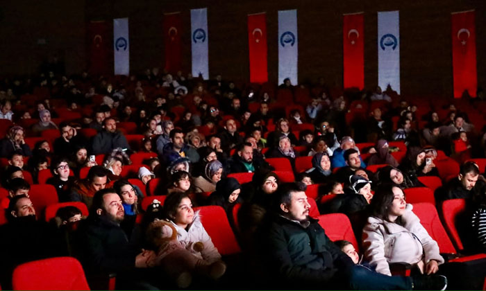 Aksaray’da karne sevinci renkli etkinliklerle kutlanıyor