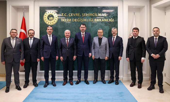 Aksaray heyetinden Bakan Kurum’a Ankara çıkarması