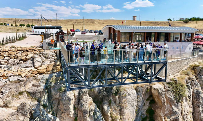 Ihlara Vadisi, dört mevsim turizm severlerin gözdesi