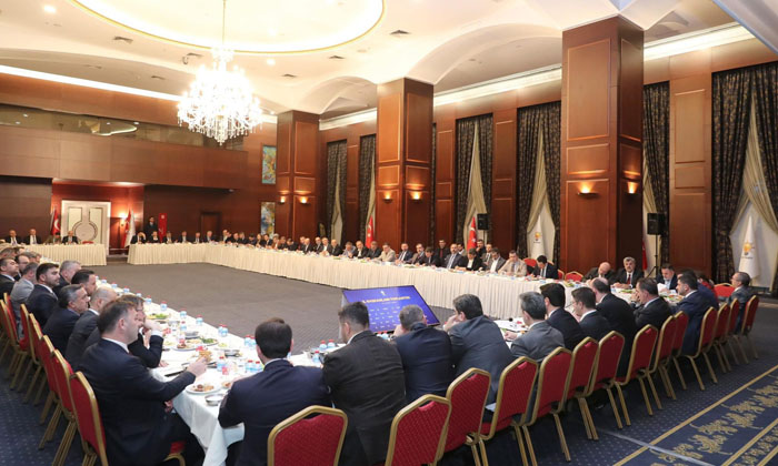AK Parti İl Başkanı Aktürk, genel merkez toplantısına katıldı