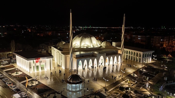 Kadir Gecesi’nin manevi iklimi Selçuklu Külliyesi’nde yaşanacak