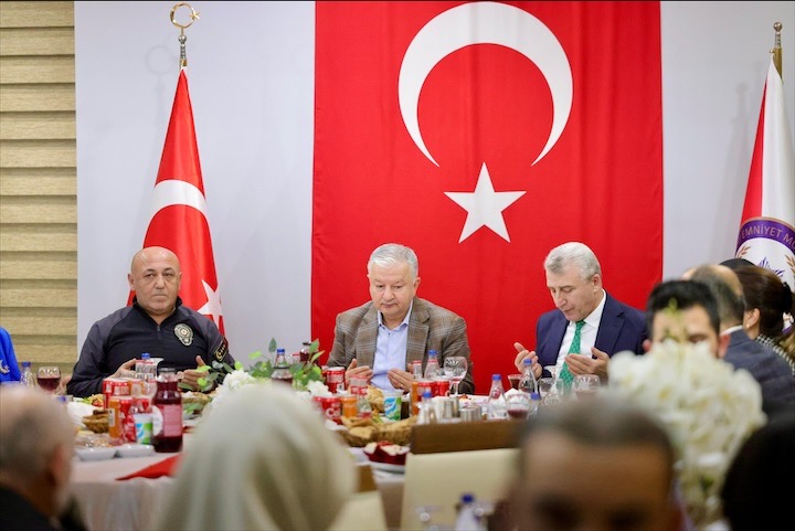 Vali Murat Duru, güvenlik güçleriyle iftarda buluştu