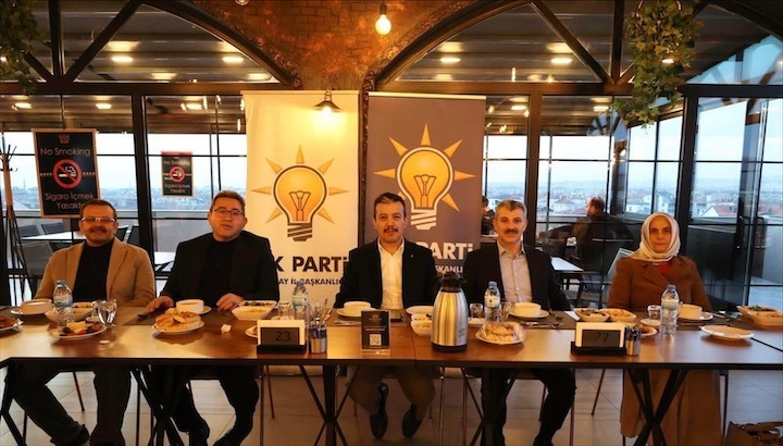 AK Parti Aksaray teşkilatı iftarda buluştu